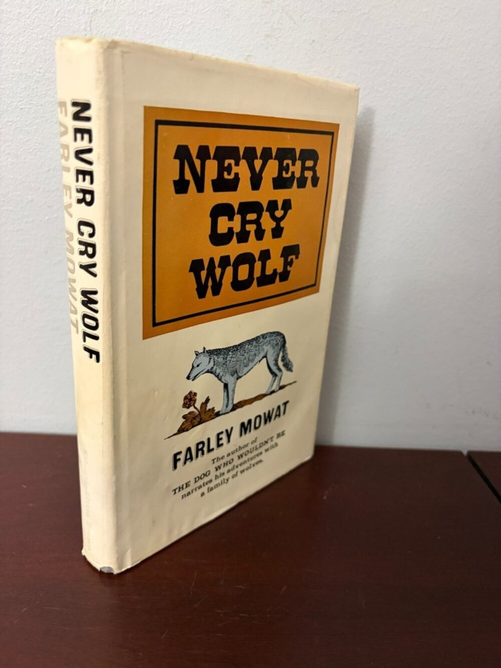 HC/DJ Book NEVER CRY WOLF by Farley Mowat 1963 1st first Ed 10th Printing movie